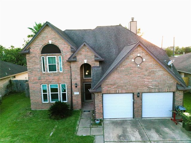 3504 Whitestone Dr — Cobblestone
