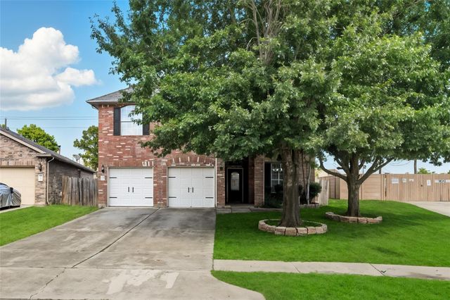 2551 Marquette Trail — Parkway Oaks