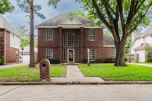 1330 Sherfield Ridge Dr — Nottingham Country Sec 08 R/P