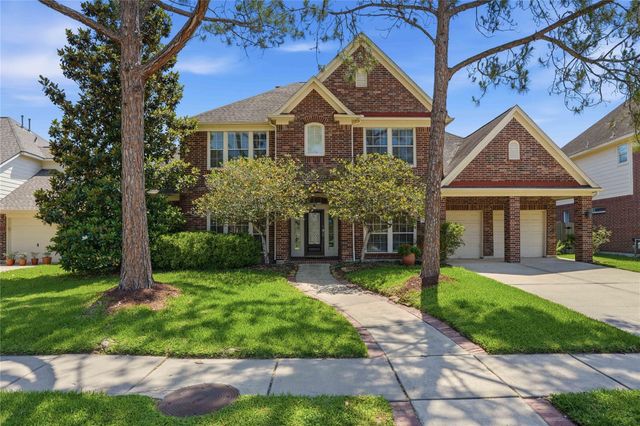 2803 Pinebend Dr — Woodbend Sec 1 At Silverlake