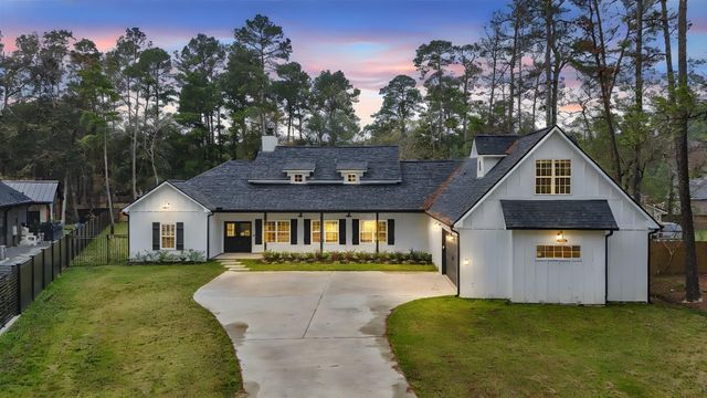 5 W Forest Ct — Lake Creek Forest