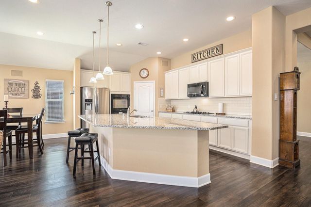 8614 Redstone Hills Dr — Canyon Lakes Pt Sec 07 Rep