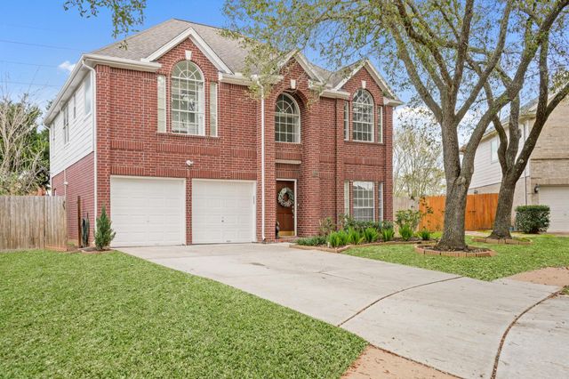 4623 Summer Lks — Lakefield