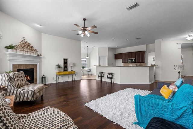 2120 Red Timber Ct — Magnolia Creek Sec 9 2007