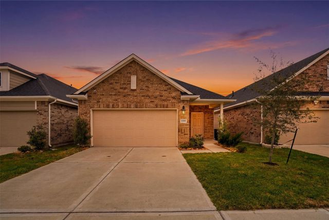 11818 Beachberry Dr — Acre Homes