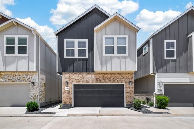 1529 Lakeline Oak Dr — Park Row Village or Oaks/Park Row
