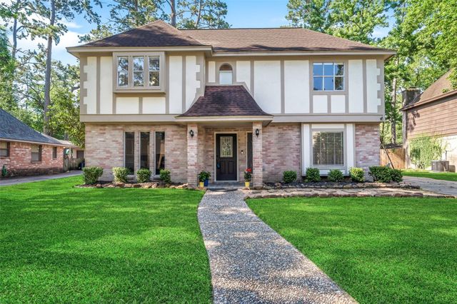 2026 Riverlawn Dr — Woodland Hills Village
