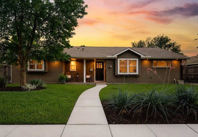 4717 Benning Dr — Post Oak Manor