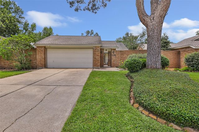 3419 Valley Gardens Dr — Kings Crossing