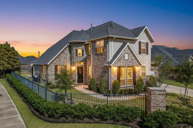 29518 Sandstone Ledge Ct — Young Ranch