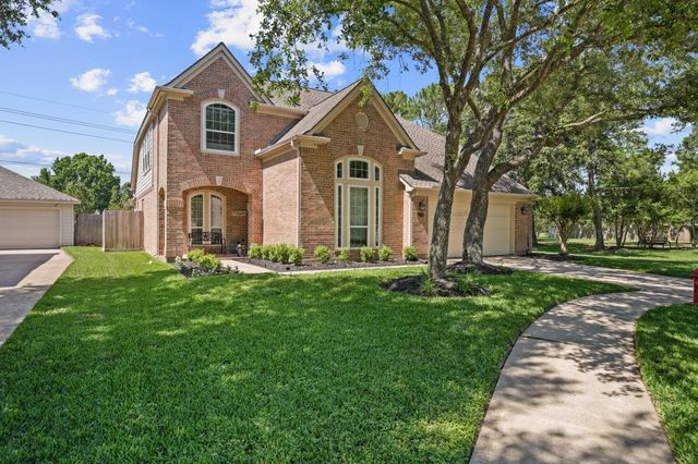 3101 Red Maple Dr — Autumn Creek