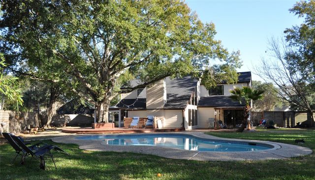 1602 Big Lake Dr — Lakeside Place Sec 03