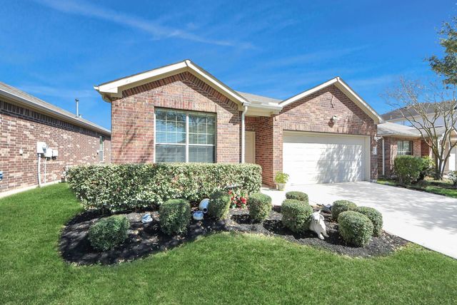 5810 Camelia Evergreen Ln — Waterview Estates