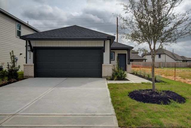 8038 Magnolia Prairie Ln — Mason Woods