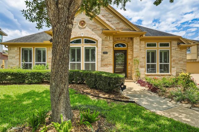 21906 Canyonwood Park Ln — Riverpark West