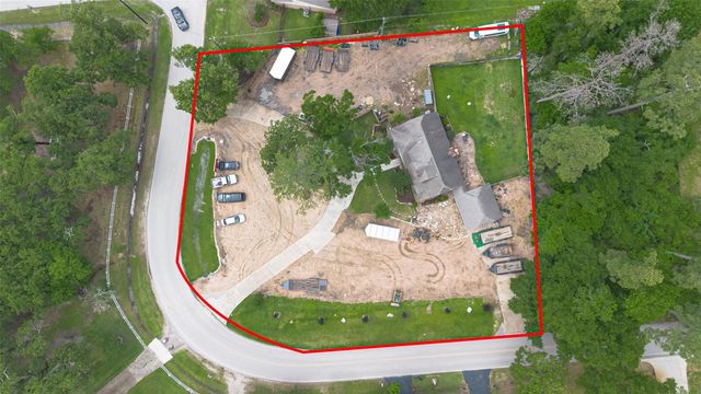 30207 E Geneva Dr — Spring Hills 03