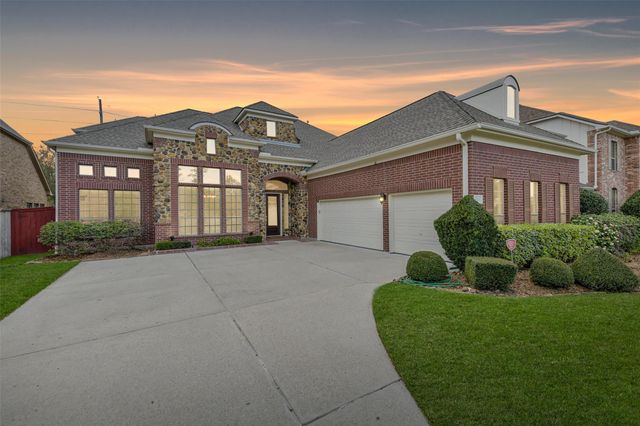 18743 Duke Lake Dr — Lakes of Cypress Forest