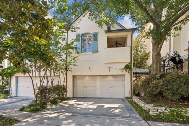2207 Dunraven Ln — Glendower Court
