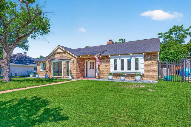 2610 Teague Rd — Spring Shadows