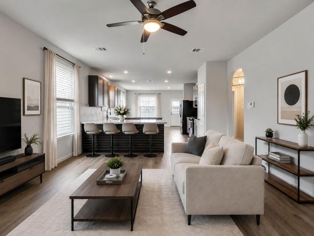 2906 Lawrence Park Ct — Madison Bend