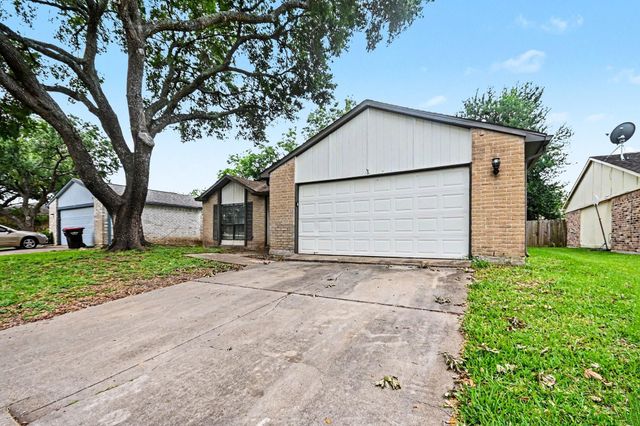 6834 Gettysburg Dr — Tara Sec 1