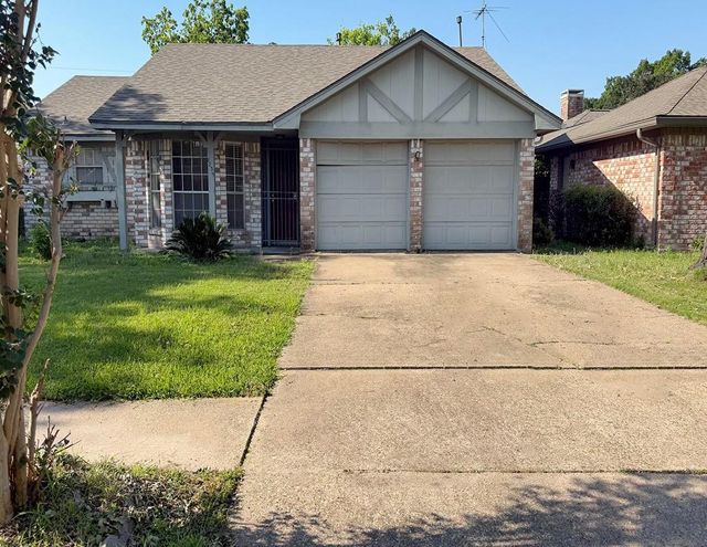 6235 Leaf Arbor Dr — Forest West Sec 02