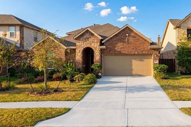 14811 Ashley Creek Ct — Fall Creek