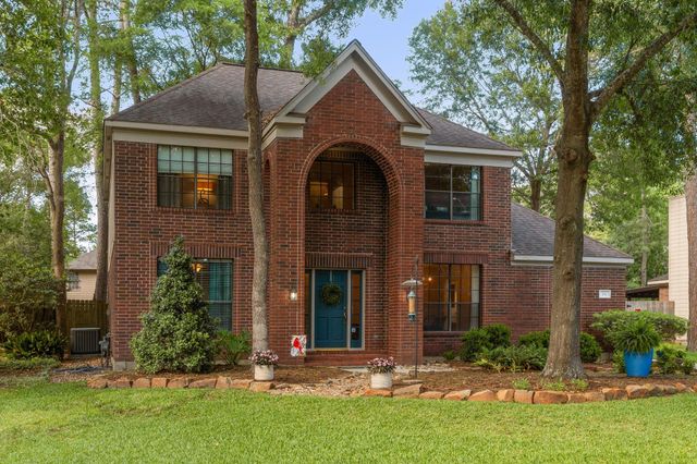 34 Plum Blossom Pl — Wdlnds Village Cochrans Cr 29