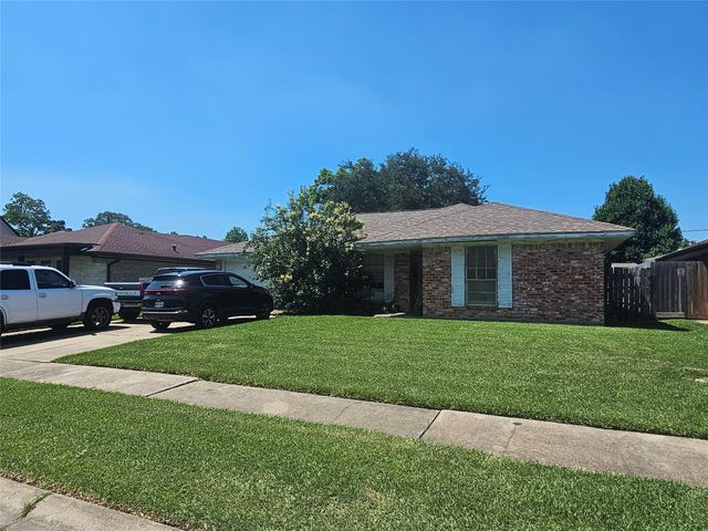 750 Columbia Ln — College Park