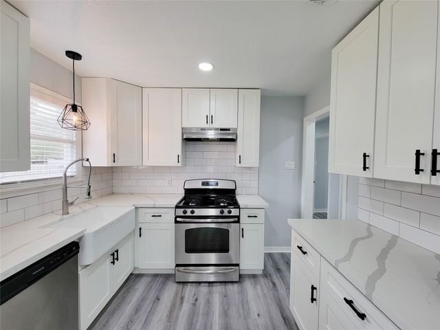 11619 Dakar Dr — Tower Oaks