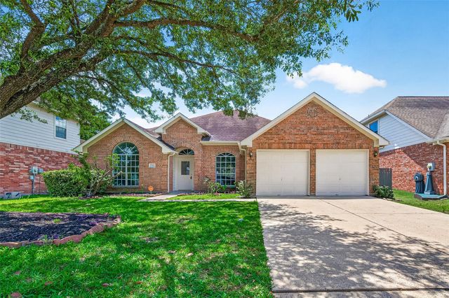 13815 Daehne Dr — Briarchase