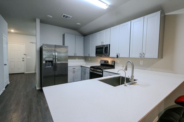 328 Cumberland Forest Dr — Magnolia Ridge