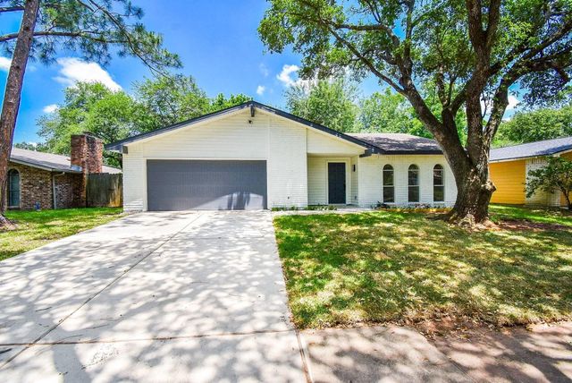 2110 Quail Valley East Dr — Quail Valley East Sec 5
