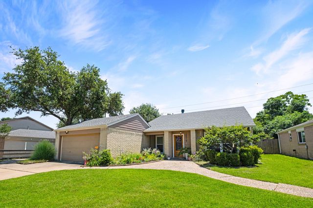10519 Clear Cove Ln — Westbranch