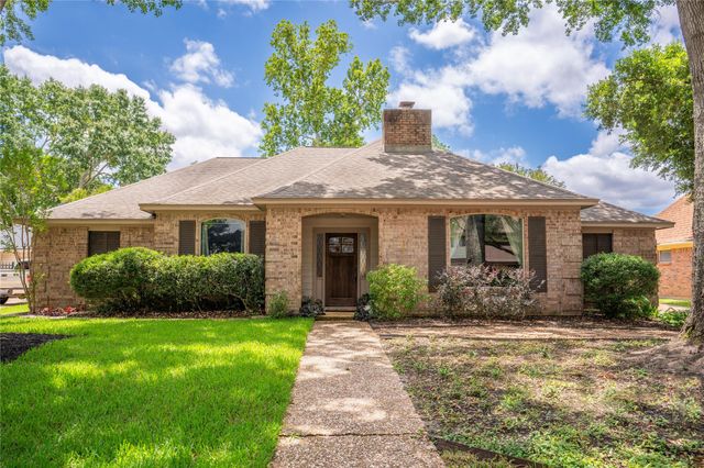 18315 Forest Town Dr — Deerfield Village Sec4 Amd Place