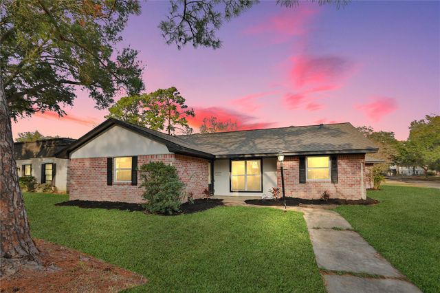 18111 Barbuda Ln — Nassau Bay Sec 01