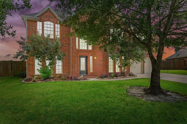 8206 Shady Grove St — Cove/Cotton Crk