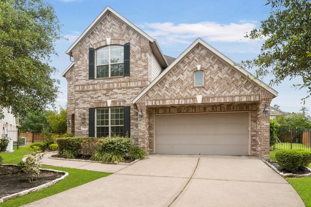 11 Pintuck Pl — The Woodlands Creekside Park