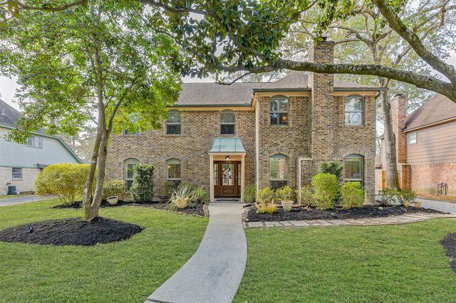 13207 Chriswood Dr — Lakewood Forest