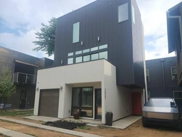 1527 Hickory St — Middleton Bros