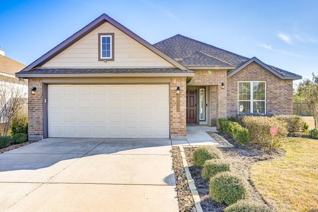 204 Shoreview Dr — Lakes/Crockett Martin Sec 1
