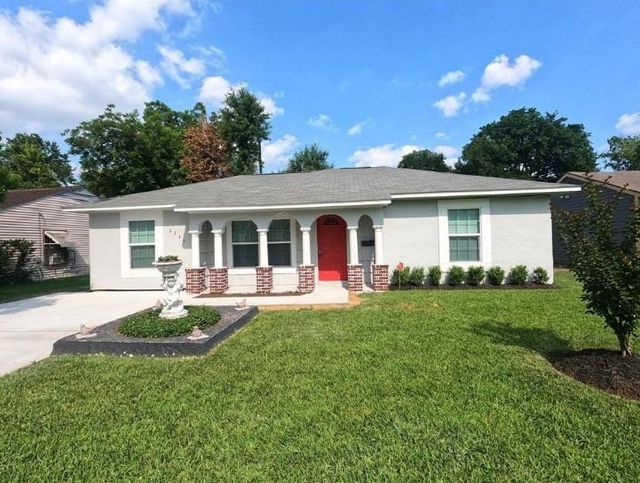 6235 Sherwood Dr — Scott Terrace