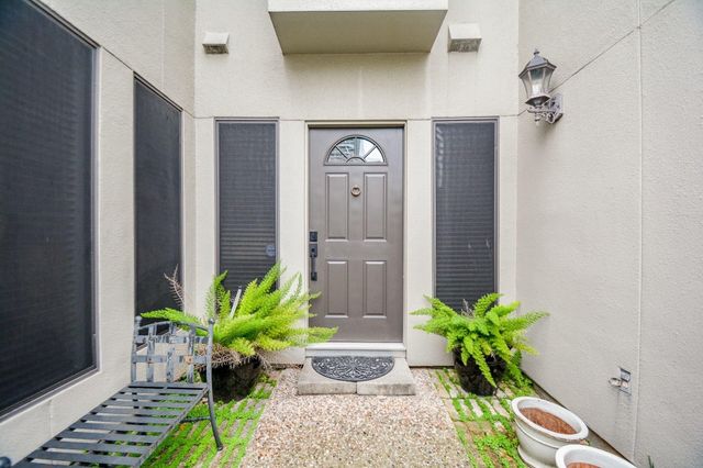 820 Harold St — Montrose