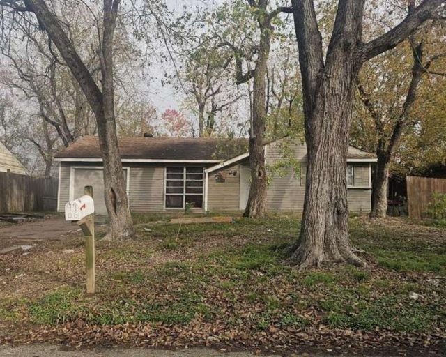 9206 Mirawood St — Lake Forest