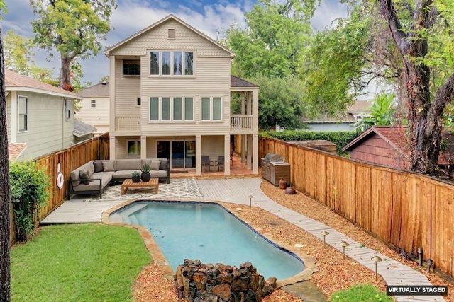 613 E 21st St — Houston Heights