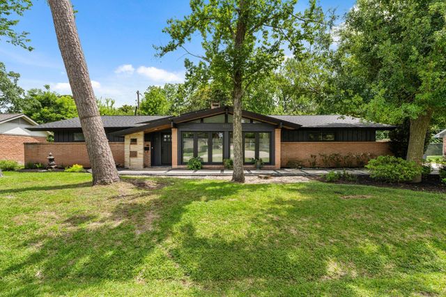 9223 Rangely Dr — Western Oaks