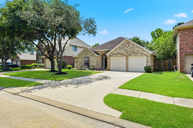 13727 Pickford Knolls Dr — Westbrook Lakes