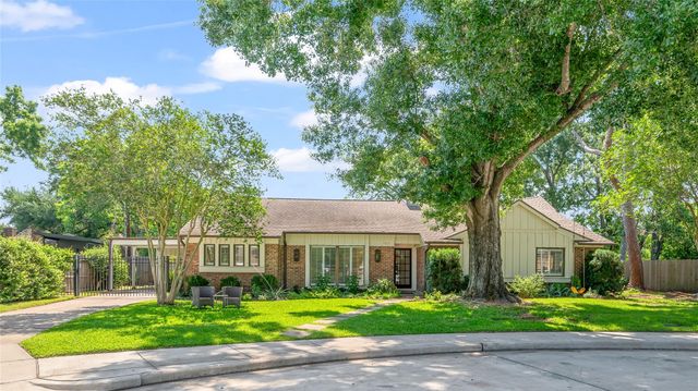 7815 Fairdale Ln — Briarmeadow Sec 01