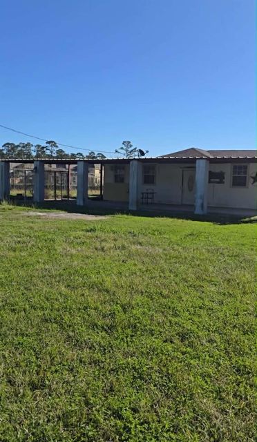 6414 Maple Dr — Cypress Gardens