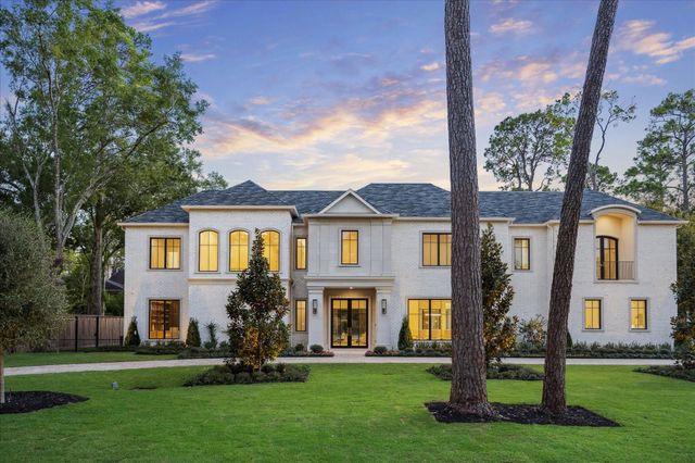 11607 Shady Grove Ln — Bunker Hill Villages